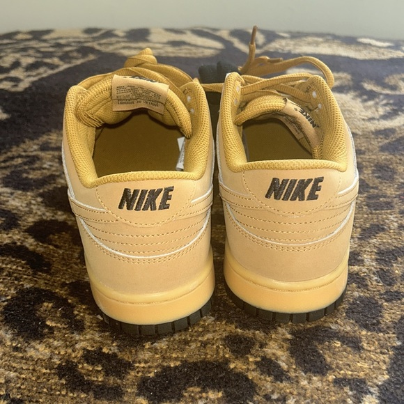 Nike Dunk Low Retro SE - Picture 5 of 8